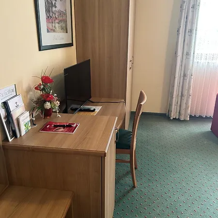 Отель Garni Hubertushof *